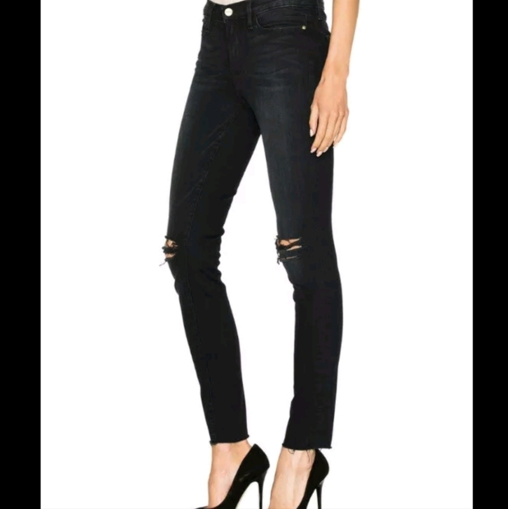 Frame black Le Skinny distressed jeans